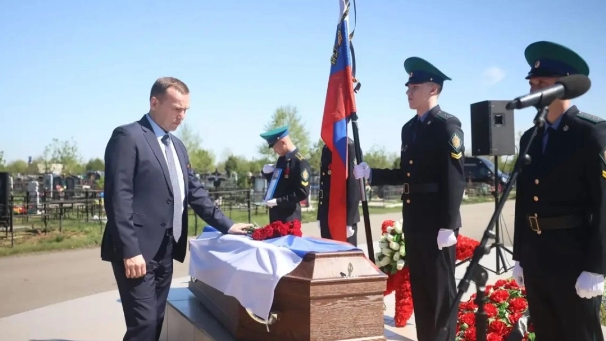 В Курган прибыли останки солдата Великой Отечественной войны, найденные под Новгородом