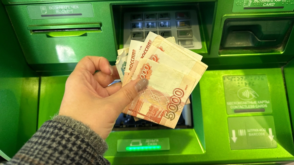 Семь курганцев, ставших жертвами мошенников, лишились более 9 млн рублей