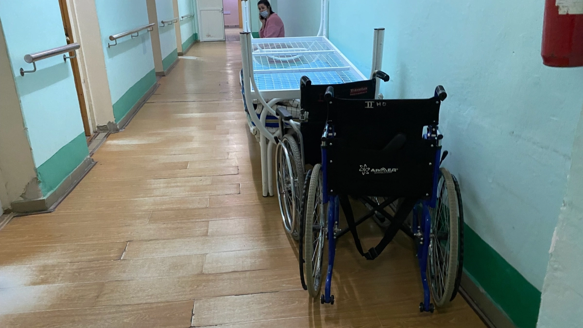 Жители Щучьего подняли шумиху, узнав о гибели колясочника прямо на улице