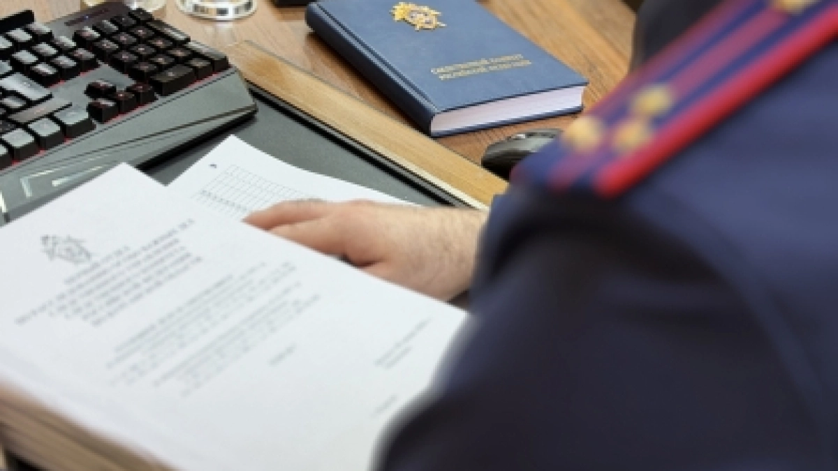 В Кургане отправили под стражу отца и дочь, виновных в совершении преступлениях против детей