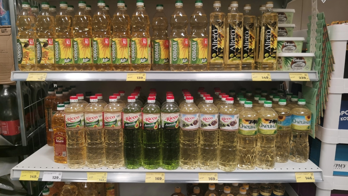 Берите по три бутылки: Роскачество назвало лучшие марки растительного масла