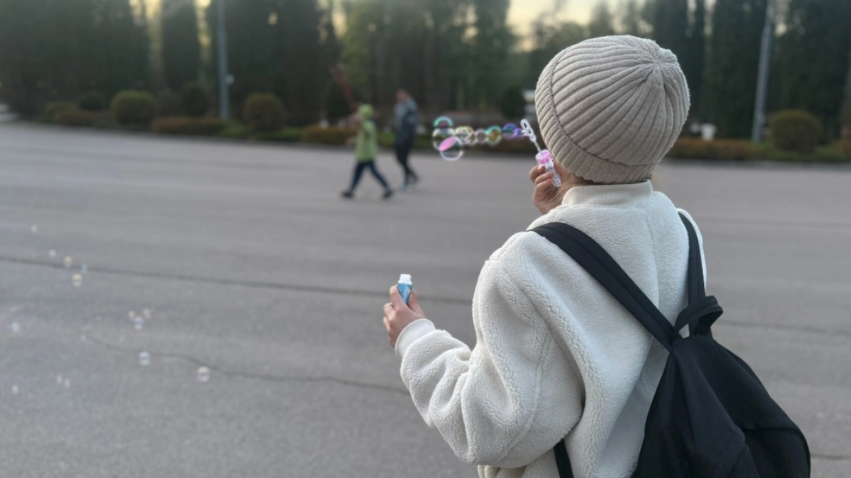 В Курганской области работающие родители могут оформить семейную выплату