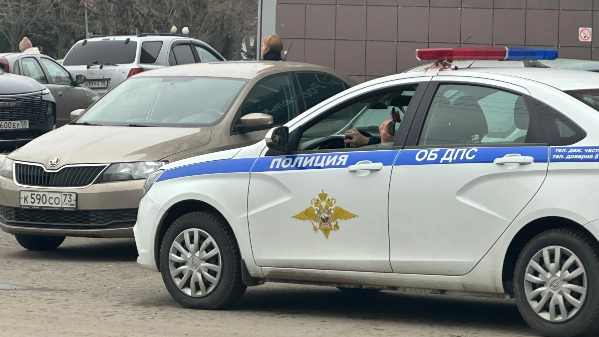 В Кургане 15-летний подросток на скутере пытался скрыться от полицейских: в результате попал в ДТП