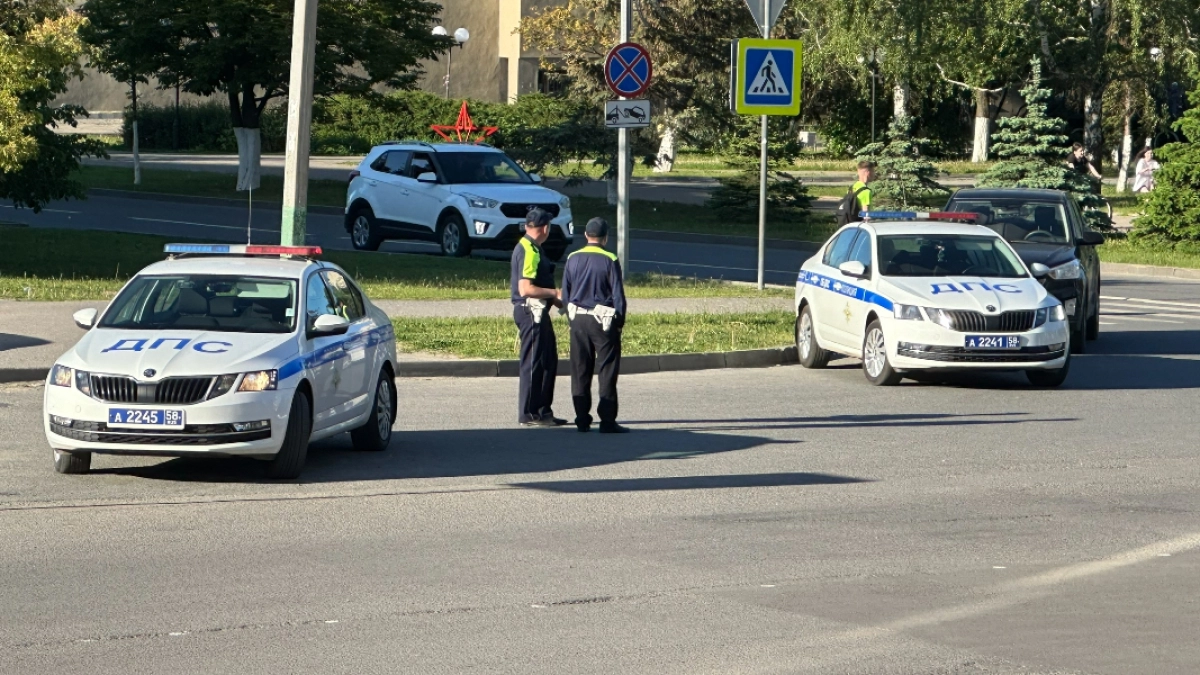 В Щучанском районе автоинспекторы в ходе погони задержали водителя, нарушившего ПДД