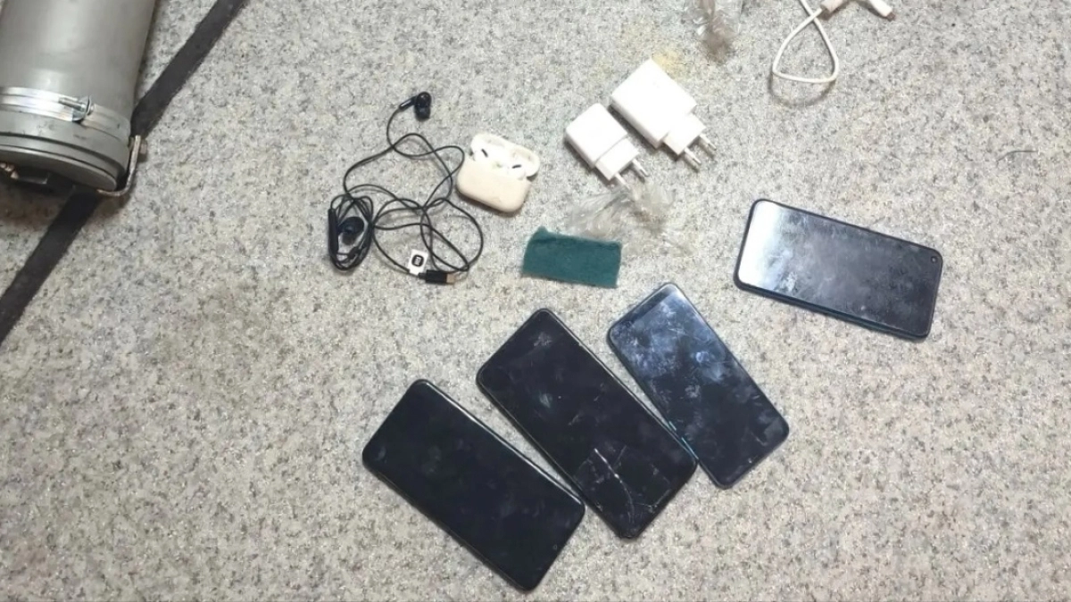 В Курганской области сотрудники УФСИН пресекли попытку доставить телефоны в тюрьму