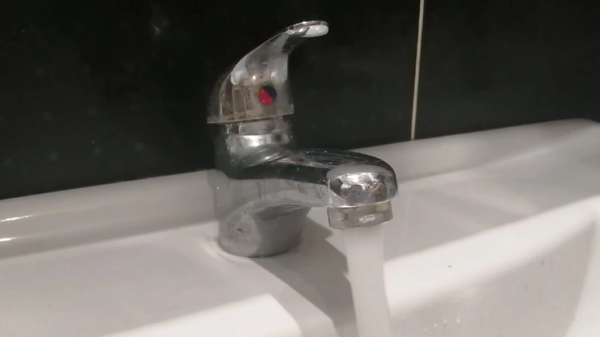 В дома курганцев постепенно возвращается горячая вода