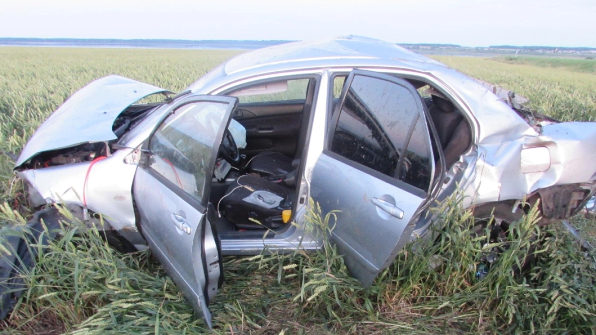 В Лебяжьевском районе в результате ДТП погибли две девушки