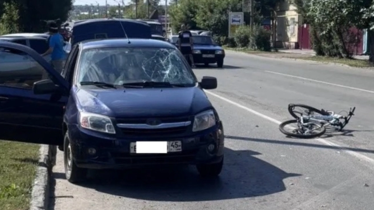 В Шадринске произошло ДТП, виновником которого стал пьяный велосипедист