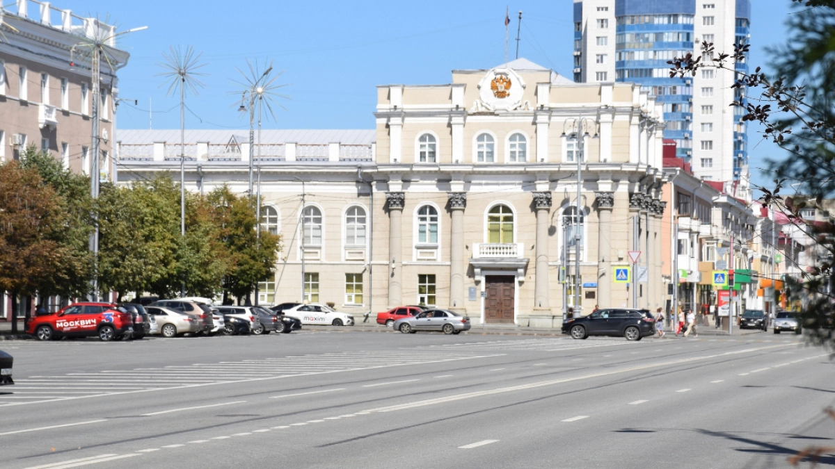 В Кургане изменили схему движения на двух участках шоссе им. Тюнина