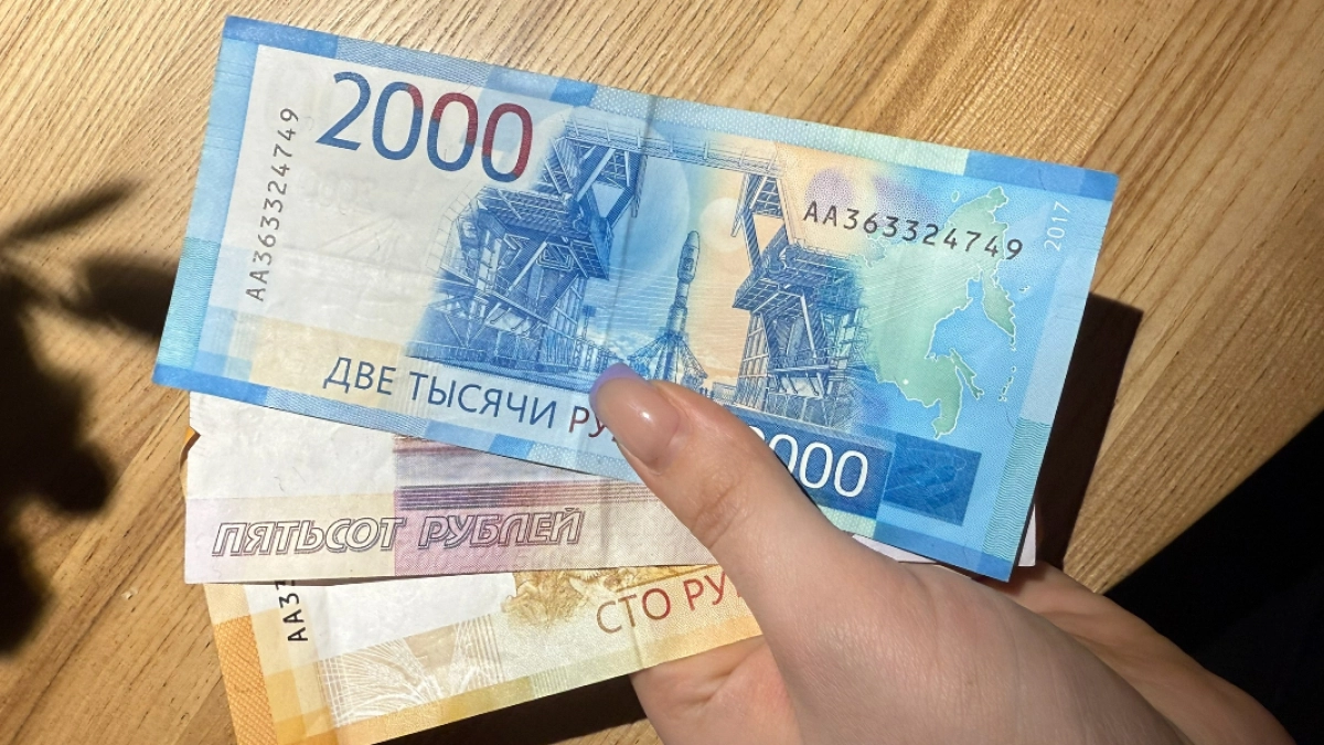 Курганца оштрафовали за публичную демонстрацию экстремистских татуировок