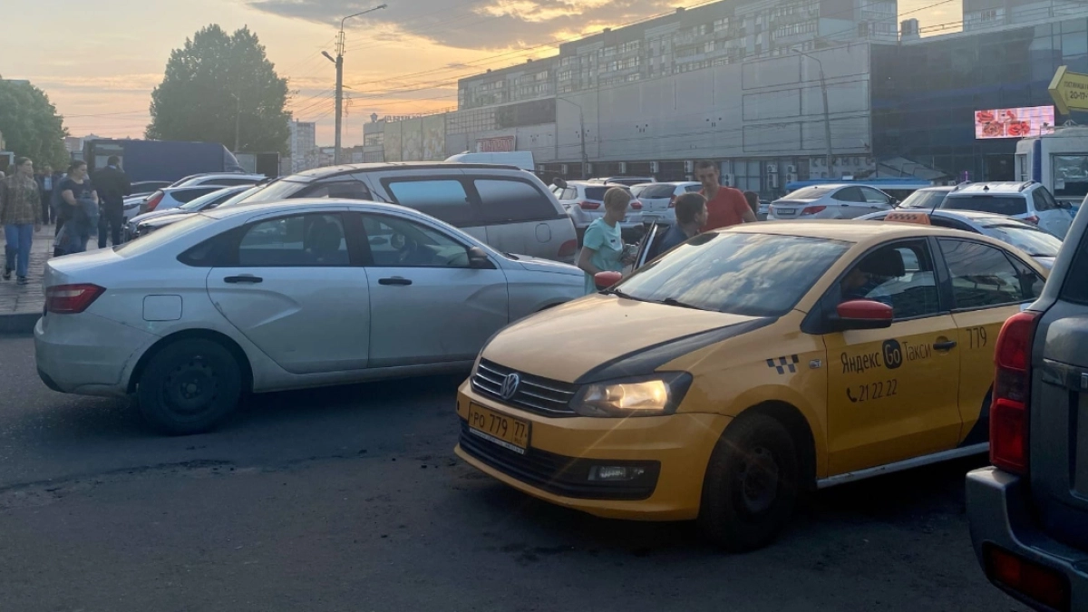 Жительницу Кургана задержали за «бесплатную» поездку на такси до дома