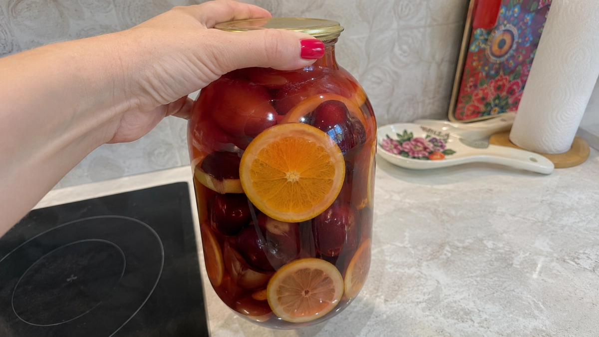 Сливовый компот с апельсином и лимоном: рецепт «Фанты» на 3-литровую банку — повторяю каждый год