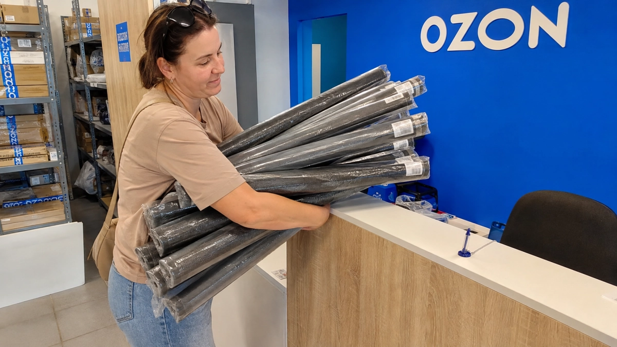 Беру на Ozon рулоны москитной сетки, но окна ей не закрываю: дачники поймут, зачем я покупаю сразу по 10 метров