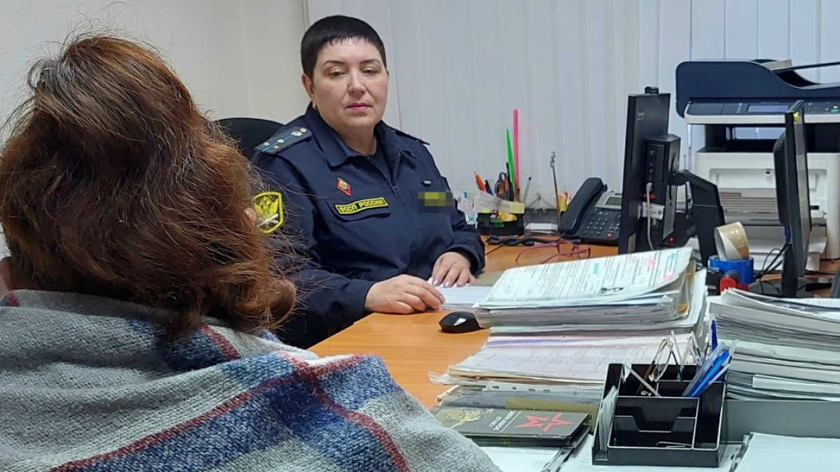 После встречи с приставами жительница Макушинского района выделила детям доли в доме, купленном на маткапитал