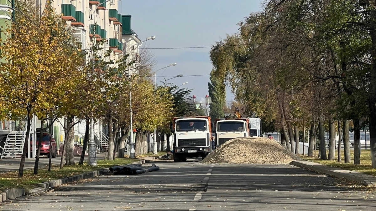 В Кургане на улице Дзержинского обновили дорогу, инженерные сети и общественные пространства