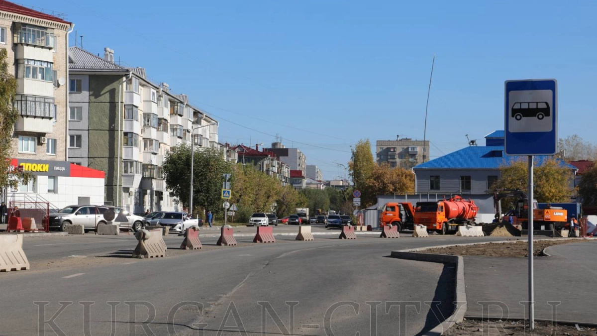 В Кургане на Пушкина — Карельцева одновременно меняют трубы и реконструируют дорогу