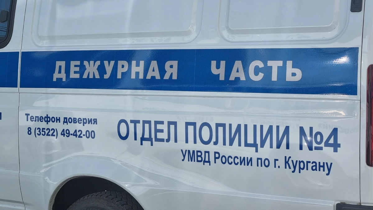 В Кургане мужчина угнал машину собутыльника и попал на ней в ДТП