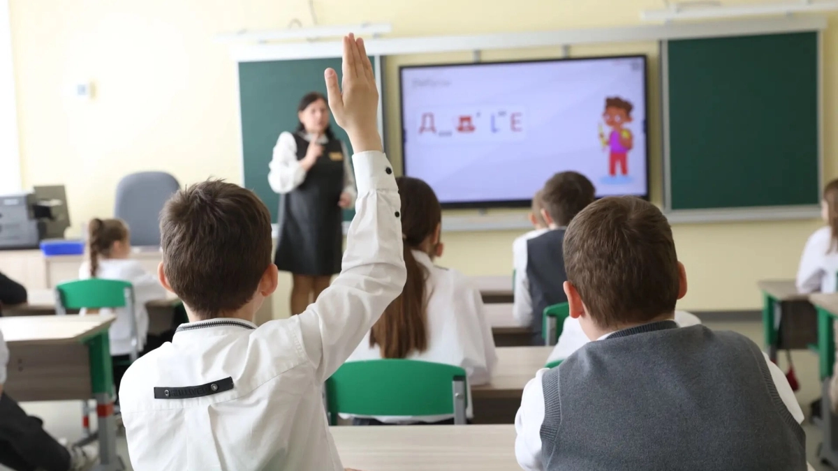 В школах Курганской области работают более 6,5 тысяч учителей