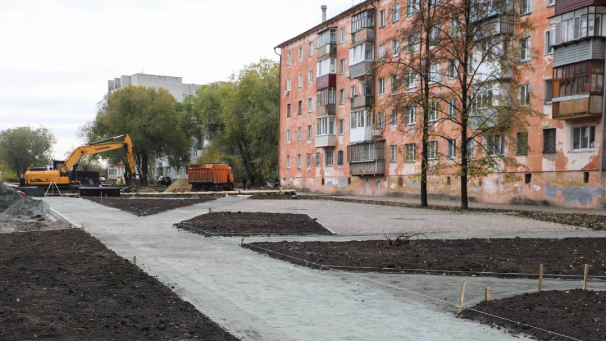 В Кургане продолжаются работы по преображению ул. 1 Мая